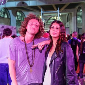 Joalukas Noah et une amie lors de la soirée des 20 ans de la marque American Vintage à Paris le 29 avril 2025.

© Anne-Sophie Guebey / Bestimage