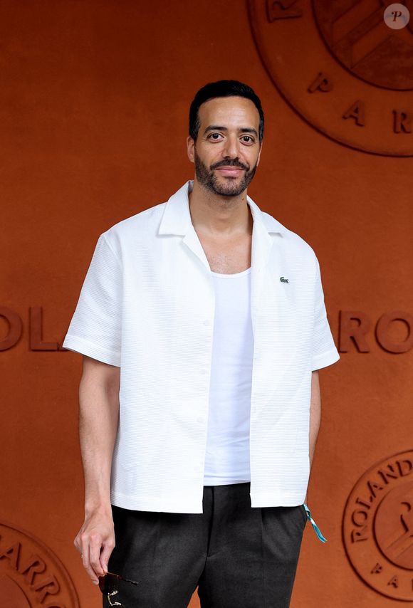 Tarek Boudali au village lors des Internationaux de France de Tennis de Roland Garros 2025 (Jour 7), le 31 mai 2025 à Paris. 
© Dominique Jacovides / Bestimage