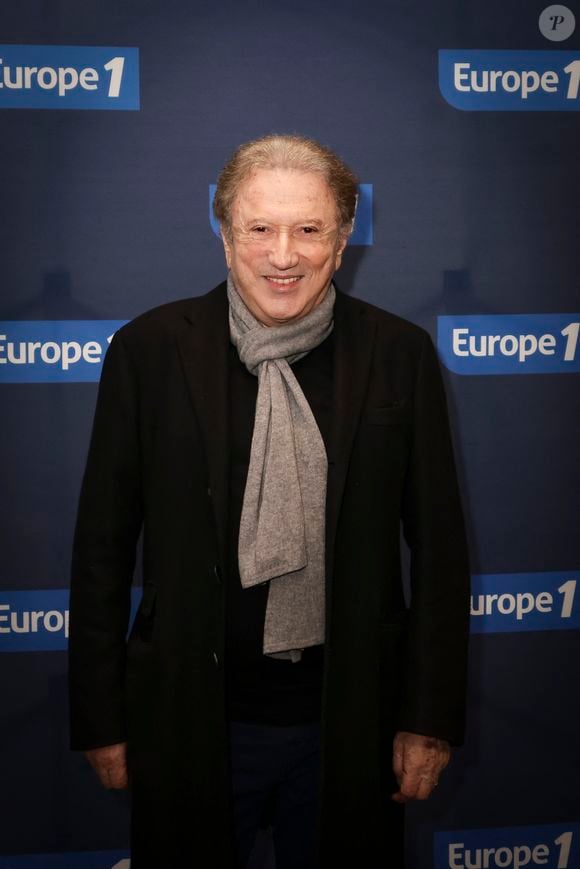 Exclusif - Michel Drucker, lors de la 500 ème de Culture et Média sur Europe 1 en présence de nombreux invités, à Paris, France, le 23 janvier 2026. © Jack Tribeca/Bestimage