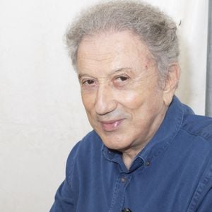 Exclusif - Michel Drucker - Festival des Livres et des Artistes organisé par l'association "Lecture pour Tous" engagée dans la lutte contre l'illettrisme au Mail Branly à Paris le2 juillet 2022. © Pierre Perusseau/ Jack Tribeca / Bestimage