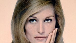 Dalida aurait pu être maman : pourquoi l'icône n'a pas voulu garder l'enfant qu'elle portait et dont le papa était un jeune étudiant ?