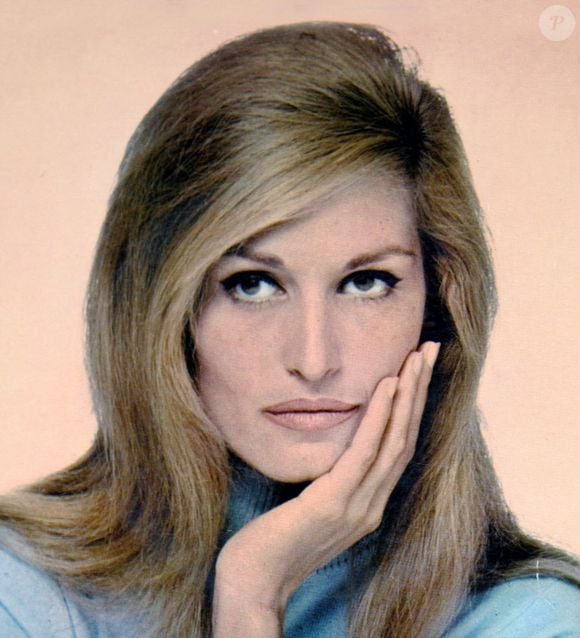 La célèbre chanteuse Dalida s'est éteinte à l'âge de 54 ans après une vie d'une carrière bien remplie mais néanmoins marquée par un immense regret...

Photo d'archive de Dalida. Photo Olycom/Abaca