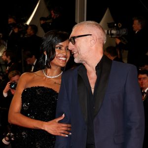 Vincent Cassel et sa compagne Narah Baptista - Montée des marches du film « Parthenope » lors du 77ème Festival International du Film de Cannes, au Palais des Festivals à Cannes. Le 21 mai 2024
© Jacovides-Moreau / Bestimage