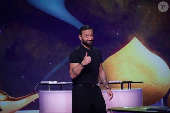 Exclusif - Cyril Hanouna, sur le plateau de  TBT9 présenté par C.Hanouna, et diffusé en direct sur W9, Paris, France, le 11 novembre 2025. © Jack Tribeca / Bestimage