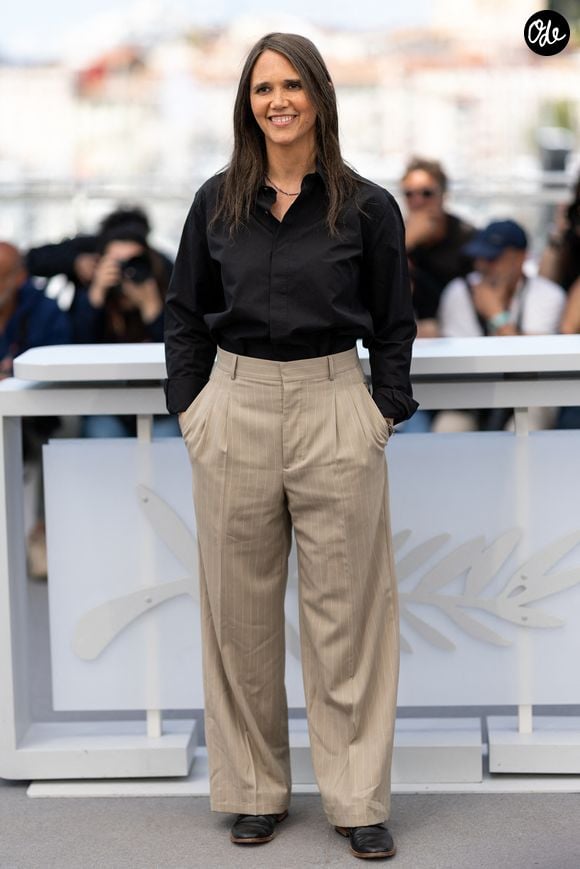 Jeanne Herry a depuis réalisé "Elle l'adore", "Pupille" et "Je verrai toujours vos visages", ce dernier ayant obtenu neuf nominations aux César 2024.

Jeanne Herry - Photocall du film "Garance" lors du 79ème Festival International du Film de Cannes, le 18 mai 2026. © Jacovides/Moreau/Bestimage