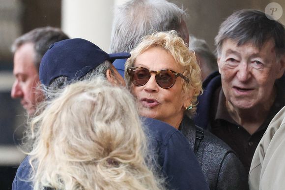 Exclusif - Muriel Belmondo - Arrivées aux obsèques d’Alain Belmondo au crématorium du Père-Lachaise à Paris, France, le 4 septembre 2025. © Dominique Jacovides/Bestimage