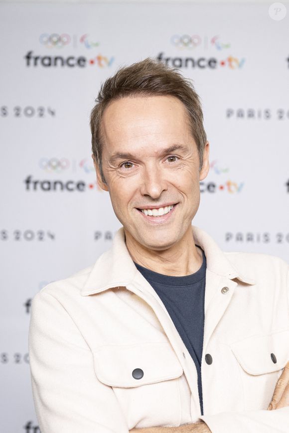 Une chose est sûre : ce ne sera pas Damien Thévenot.

Damien Thévenot lors de la présentation des journalistes et chroniqueurs de France Télévisions pour les Jeux Olympiques 2024 au musée de l'Homme à Paris, le 11 juin 2024.
© Pierre Perusseau / Bestimage