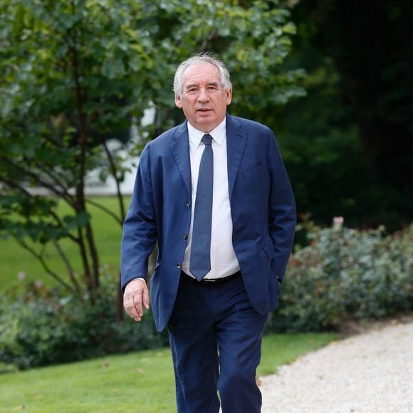 François Bayrou, président du Modem - Le président de la République française E.Macron reçoit les représentants du camp présidentiel à l'Elysée, le 23 août 2024, en vue de nommer le Premier ministre. Le chef de l'Etat doit recevoir les 23 et 26 août 2024 les leaders des formations politiques, avant de désigner le nouveau chef du gouvernement. 
© Christophe Clovis / Bestimage