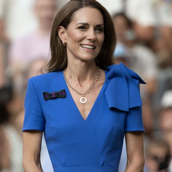 Le prince et la princesse de Galles, le prince George et la princesse Charlotte assistent à la finale masculine de Wimbledon entre Jannik Sinner et Carlos Alcaraz, au All England Lawn Tennis and Croquet Club, à Wimbledon, Londres, Royaume-Uni, le 13 juillet 2025. Julien Burton / Bestimage