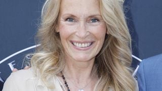 Estelle Lefébure inspire avec une routine beauté minimaliste et efficace très facile à adopter