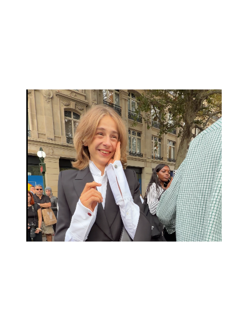 Julie Depardieu et Philippe Katerine : leur fils Billy, 15 ans, attire tous les regards avec son allure audacieuse en pleine Fashion Week