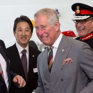 Le prince Charles visite l'entreprise Yamazaki Mazak a Worcester. Le 6 juin 2013  06 June 2013. Prince Charles, Prince of Wales, visits Yamazaki Mazak in Worcester, one of the world's leading manufacturers of computer numerical controlled (CNC) metal-cutting and laser processing machine tools also known as 'mother machines'.06/06/2013 - Worcester