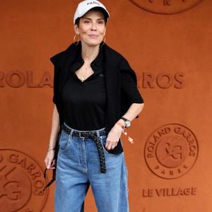 Elle a aussi réagi à la réputation de Rio comme ville dangereuse, soulignant que Paris l’était tout autant selon elle.

Cristina Cordula - Célébrités au village des Internationaux de France de tennis de Roland Garros 2024 à Paris le 6 juin 2024. © Jacovides / Moreau / Bestimage