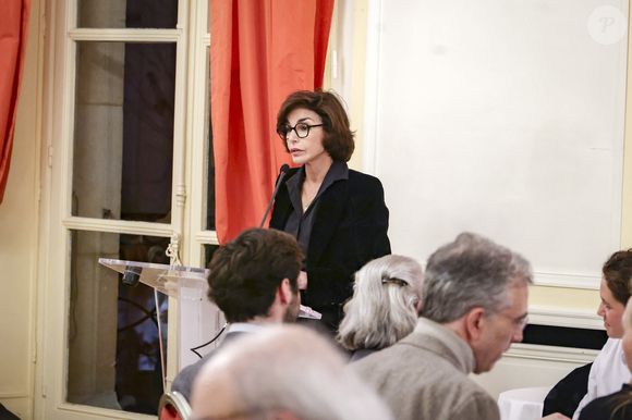 Une soirée dense et conviviale,

Rachida Dati au dernier dîner du Cercle de la Revue des Deux Mondes de l'année, ce lundi15 décembre 2025

© Jack Tribeca / Bestimage