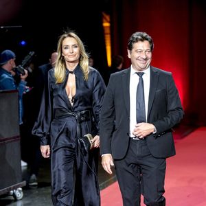 Laurent Gerra et Christelle Bardet lors de la cérémonie d’ouverture de la 15ème édition du Festival du film Lumière à Lyon, du 15 au 22 octobre 2023. Le festival rend, cette année, hommage à  W.Wenders, cinéaste allemand qui recevra le lauréat d’honneur pour son oeuvre. Lyon le 14 octobre 2023.
© Sandrine Thesillat / Panoramic / Bestimage