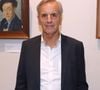 Interviewé avec ses fils Marc et Rémy, le journaliste est revenu sur son cancer de la peau, diagnostiqué une première fois en 2016, puis de nouveau en 2022. 

Exclusif - Bernard de La Villardière - Vernissage de l'exposition « Augustin Rouart, Portraits d'enfants » à l’occasion du livre « Entre père et fils » de J.M. Rouart. Mairie du 8ème arrondissement de Paris, France, le 10 Mai 2023. 
© Bertrand Rindoff / Bestimage