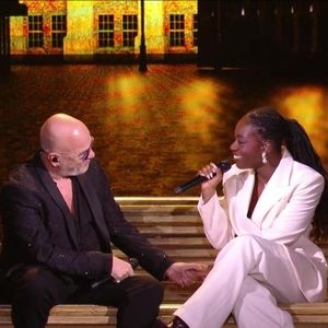 Sarah est revenue sur son duo avec Pascal Obispo lors du dernier prime. Capture d'écran TF1