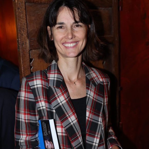 Églantine Éméyé assiste au lancement du livre de Raphael Enthoven 'L'esprit Artificiel' organisé par Five Eyes Production au Buddha Bar à Paris, France, le 23 janvier 2024. Photo Jerome Dominé/Abaca