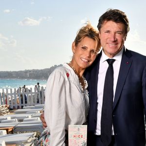 Exclusif - Laura Tenoudji Estrosi et son mari Christian Estrosi, le maire de Nice - Laura Tenoudji Estrosi a présenté son troisème guide des adresses incontournables de Nice sur la nouvelle Plage du Negresco à Nice, le 24 juin 2022.  © Bruno Bebert/Bestimage