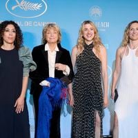 Le mari de cette célèbre humoriste avait un lien très particulier avec sa mère : "J'étais en figuration"