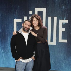 Exclusif - Mouloud Achour, Valérie Lemercier, sur le plateau de Clique (Midi) présenté par M.Achour, et diffusé sur Canal + le 4 novembre 2025, à Paris, France, le 28 octobre 2025. © Jack Tribeca/Bestimage