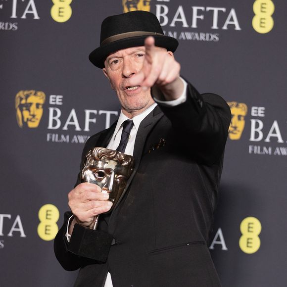 Le réalisateur avait déjà remporté de nombreux prix avant qu'une polémique ne vienne quelque peu ternir la promotion de son long-métrage. 

Jacques Audiard - Press-room de la 78ème cérémonie des British Academy Film Awards au Royal Albert Hall à Londres, le 16 février 2025. © SUMO/Backgrid UK/Bestimage