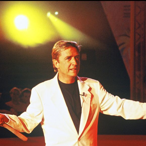 Pascal Sevran pour le gala de la presse 1994

COADIC GUIREC / BESTIMAGE