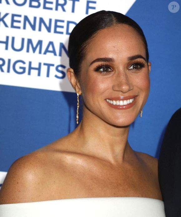 Le prince Harry et Meghan Markle lors du photocall de la soirée caritative Robert F. Kennedy Human Rights à New York le 6 décembre 2022.
Crédit : Photo Press Service / BESTIMAGE