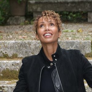 Son séjour s’est terminé sur un toit-terrasse offrant une vue spectaculaire sur la ville et les cimes de l’Atlas, faisant voyager ses abonnés.

Sonia Rolland au photocall du film "Kwibuka (Le Souvenir)" lors de la 18ème édition du Festival du Film Francophone de Angoulême (FFA) le 27 août 2025.

© Coadic Guirec / Bestimage