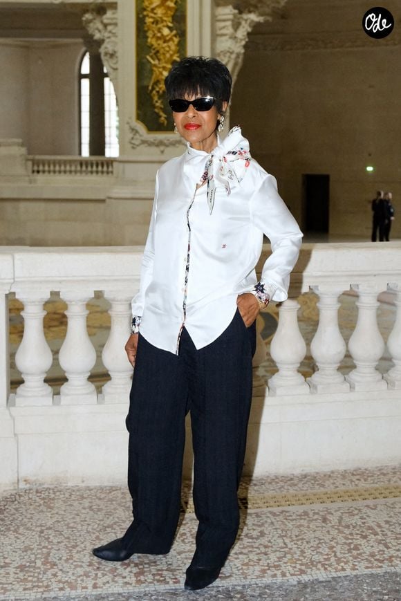 Euzhan Palcy au premier défilé Chanel "Collection Haute Couture Automne/Hiver 2026-2027" lors de la Fashion Week de Paris, le 7 juillet 2026

© Pauline Mourey / Bestimage