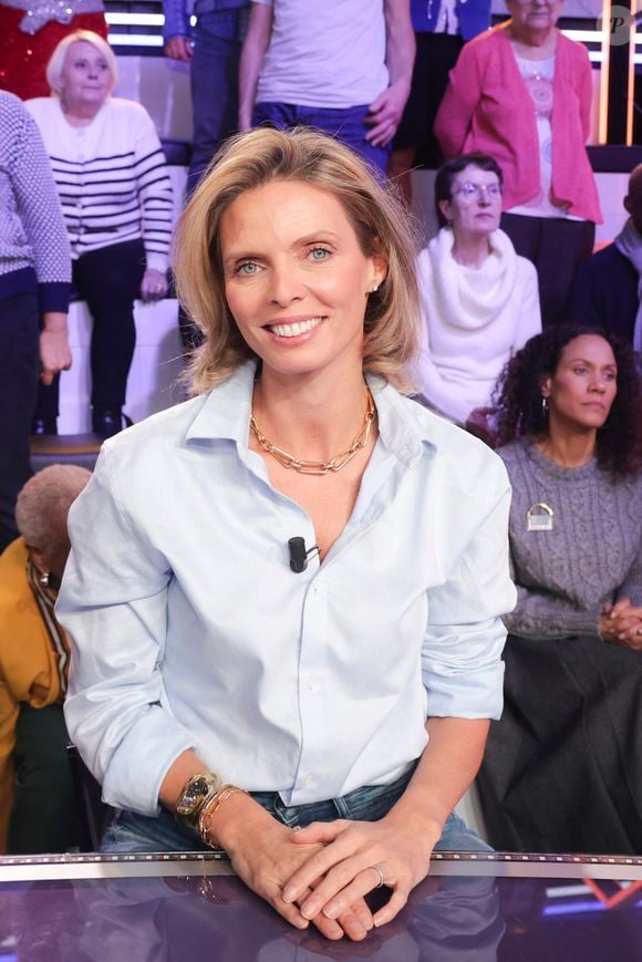 Exclusif - Sylvie Tellier sur le plateau de l’enregistrement de l’émission « Face à Hanouna » présentée par C.Hanouna et diffusée sur C8 le 16 novembre 2024, à Paris, France, le 14 novembre 2024. © Jack Tribeca/Bestimage