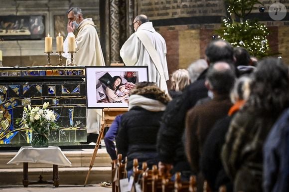 Un rassemblement religieux a lieu à la cathédrale d'Albi, France, le 8 janvier 2022, à l'initiative de la soeur et d'une amie de Delphine Jubillar. © Thierry Breton/Panoramic/Bestimage