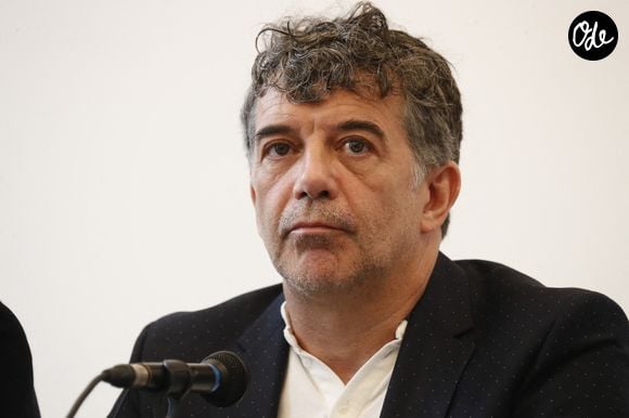 Après sa condamnation en appel à 18 mois de prison avec sursis pour violences conjugales, Stéphane Plaza voit l’avenir de son réseau immobilier se dessiner sans M6, désormais remplacé par WIF Group, qui détient 100 % de la marque 

Exclusif - Stéphane Plaza donne une conférence de presse à la Maison de la Chimie à Paris entouré de ses avocats. © Clovis / Tribeca / Bestimage