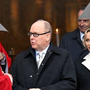 Le prince Albert II de Monaco et la princesse Charlene assistent à la messe pontificale dans le cadre de la célébration de la Sainte Devote, sainte patronne de Monaco, à Monaco le 27 janvier 2025. © Bruno Bebert / Bestimage