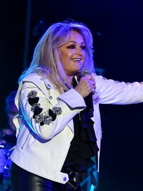 Les professionnels l'avaient mise en garde mais Bonnie Tyler ne les a pas écoutés : grâce à cela, sa carrière a décollé