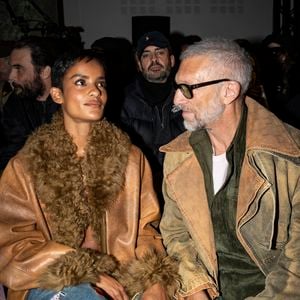 puis dans les bras de sa maman, laquelle légende : "Comme mon amour est grand pour toi".

Vincent Cassel et sa compagne Narah Baptista - Célébrités au défilé KidSuper "Collection Homme Prêt-à-Porter Automne/Hiver 2026-2027" lors de la Fashion Week de Paris (PFW) le 24 janvier 2026.© Vincenzo Arzone/Bestimage