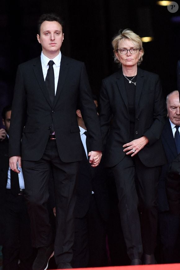 C'est à cette même période qu'il décide de rejoindre le mouvement En Marche et Emmanuel Macron, alors en campagne Elyséenne

Claude Chirac, la fille de l'ancien président français Jacques Chirac, avec son fils Martin Rey-Chirac et son mari Frédéric Salat-Baroux quittant l'église Saint-Sulpice à Paris le 30 septembre 2019 après un service religieux pour l'ancien président français Jacques Chirac. Photo par Clement Prioli/ABACAPRESS.COM
