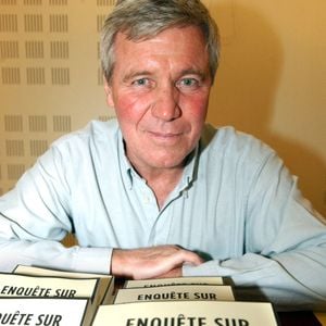 Le journaliste Bruno Masure participe aux Journées Nationales du Livre et du Vin 2006 à Saumur, France, le 23 avril 2006. Photo par Bruno Klein/ABACAPRESS.COM