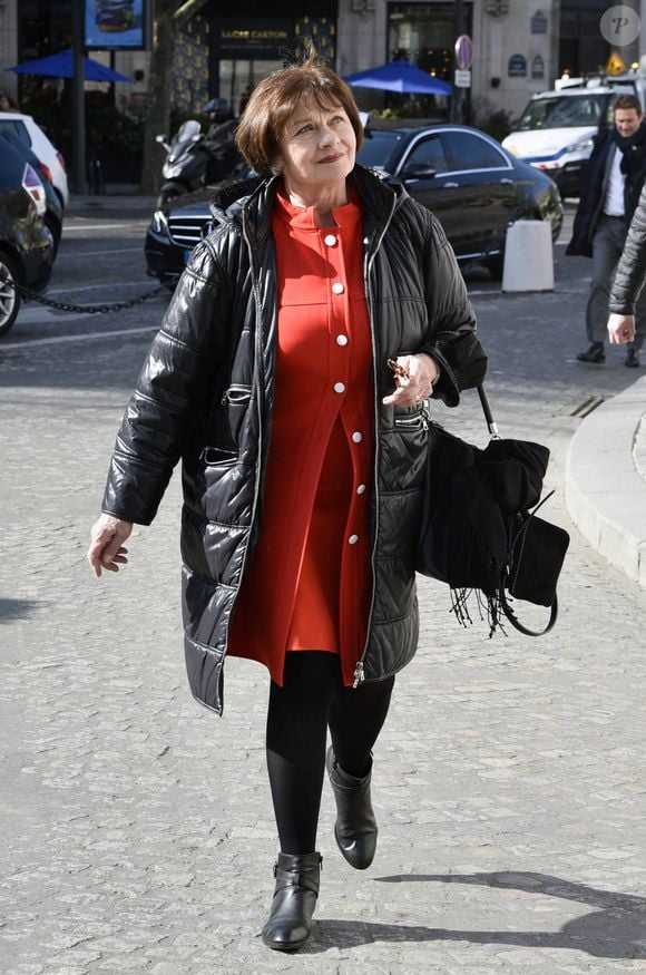 L'actrice française Macha Meril rend hommage à l'église de la Madeleine à Paris au créateur de mode Nino Cerruti, décédé le 15 janvier 2022. Paris, France, le 10 mars 2022. Photo by Patrice Pierrot/ABACAPRESS.COM