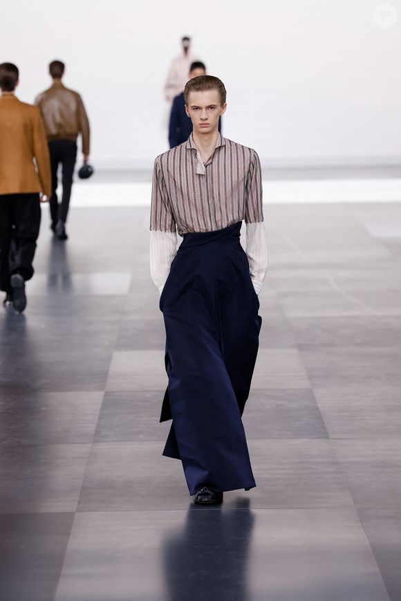 Défilé Dior Homme à l'École-Militaire lors de la semaine de la mode masculine automne/hiver 2025-2026 à Paris, France, le 24 janvier 2025.