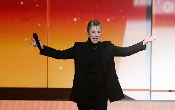 En effet, elle est mise à l'honneur le temps d’une émission spéciale baptisée Merci Dorothée!, qui débutera à 21h10.

Exclusif - Dorothée - Enregistrement de l'émission "La Chanson secrète 10" diffusée sur TF1 à 21h10 le 22 janvier 2022
© Jacovides- Moreau / Bestimage