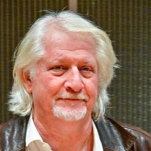 Patrick Sébastien devait se produire au Bascala, près de Toulouse.

Le présentateur de télévision Patrick Sébastien assiste à une audition devant la commission d'enquête parlementaire sur la neutralité, le fonctionnement et le financement de la radiodiffusion publique à l'Assemblée nationale à Paris, France. © Christian Liewig/Bestimage