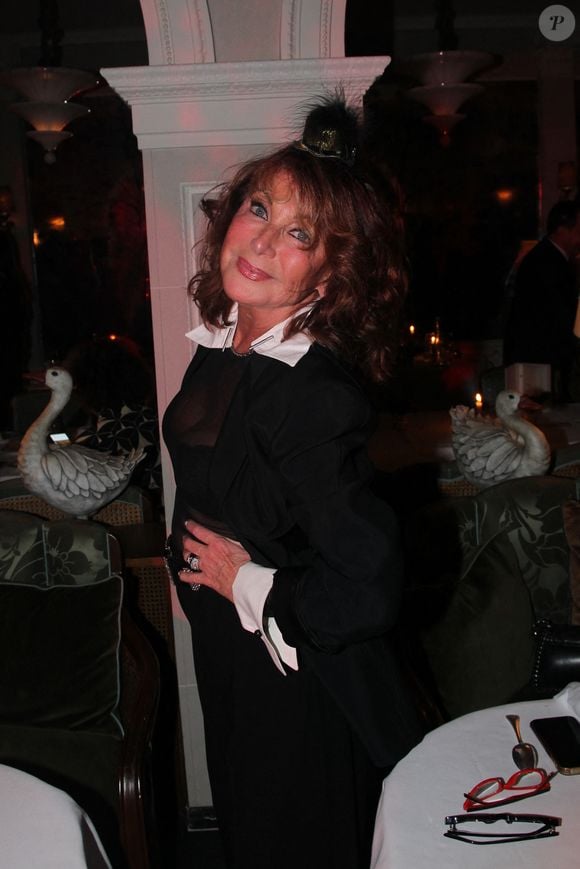 Alors qu'elle apparaissait régulièrement lors de l'événement qui célèbre les années 80, 

Julie Pietri lors de la soirée du nouvel an au restaurant Laurent Paris le 1er janvier 2026

© Philippe Baldini / Bestimage