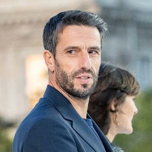 Cet été ne sera pas le même que celui de l'an dernier pour Tony Estanguet... Il y a tout juste un an, le champion vivait de l'intérieur la Cérémonie des JO Paris qu'il organisait. 

Tony Estanguet, président du COJO lors du défilé des athlètes français ayant participé aux Jeux Olympiques et Paralympiques de Paris à Paris, France . Photo by Eric Tschaen/Pool/ABACAPRESS.COM