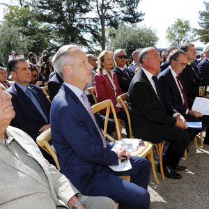 Jean-Pierre Foucault, le prince Albert II de Monaco - Les célébrités et le prince de Monaco assistent au 50ème anniversaire de de la mise en service du centre émetteur de Radio Monte-Carlo à Roumoules, le 11 septembre 2024. Construit en 1974 par L.Allavena, directeur technique de Radio Monte-Carlo, le centre émetteur de Roumoules a permis à Radio Monte-Carlo (RMC) d’étendre très largement sa zone d’écoute sur les territoires français et italien.
© Franck Muller / Nice Matin / Bestimage