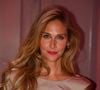L'occasion pour la maman de se livrer sans filtre sur les joies et les défis de la maternité, mais aussi de glisser quelques mots rares sur sa belle famille recomposée avec son mari Mathieu Vergne.

Ophélie Meunier au photocall du défilé Etam Live Show 2025 « J'ETAM » au Palais Brongniart à Paris le 30 septembre 2025. Veeren / Perusseau / Bestimage