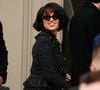 Alors qu'elle touche à sa fin, la maison de la rue Cambon a orchestré son nouveau et tant attendu défilé au Grand Palais ce mardi 11 mars 2025... Et du beau monde a été vu à l'événement : à l'instar de la chanteuse Raye qui a mis à l'honneur le tweed avec sa tenue.
Raye au défilé Chanel "Collection Prêt-à-Porter Automne/Hiver 2025-2026" lors de la Fashion Week de Paris (PFW), le 11 mars 2025 © Clovis / Guignebourg / Bestimage