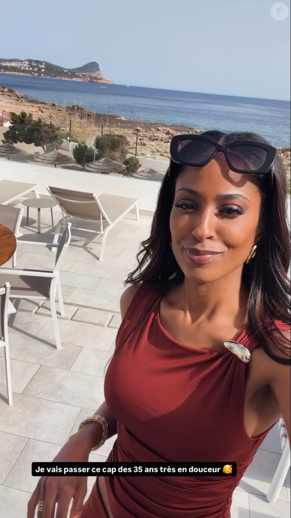 Souriante dans une dernière vidéo partagée sur le réseau social, elle s’est réjouie de "passer ce cap des 35 ans très en douceur".

Jennifer Galap fête ses 35 ans à Ibiza grâce à son compagnon Harry Roselmack