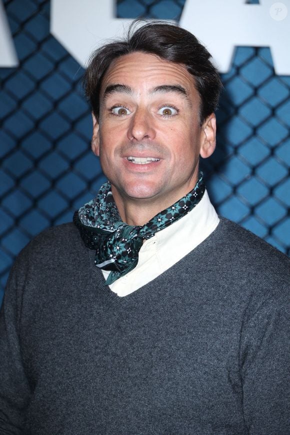 Julian Bugier assiste à la première de " La Cage " au Pathe Palace à Paris, France, le 04 novembre 2024. Photo par Jerome Dominé/ABACAPRESS.COM