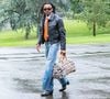 Le lancement de sa propre marque n'est pas une surprise, le joueur étant célèbre pour ses looks atypiques et audacieux lors des rassemblements à Clairefontaine.

Jules Kounde - Arrivée des joueurs de l'Equipe de France de football à Clairefontaine, le 29 mai 2024. © Baptiste Autissier / Panoramic / Bestimage
